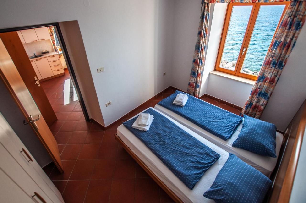 Apartments Punta Piran Exterior photo