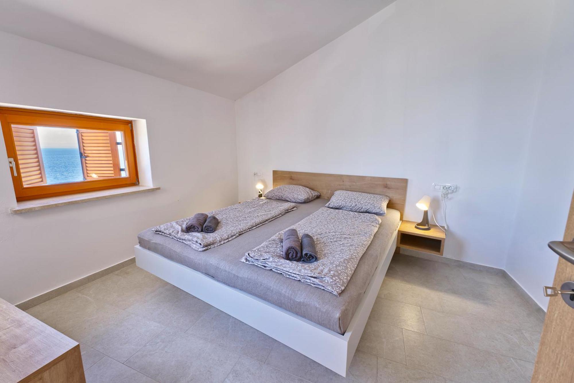 Apartments Punta Piran Exterior photo