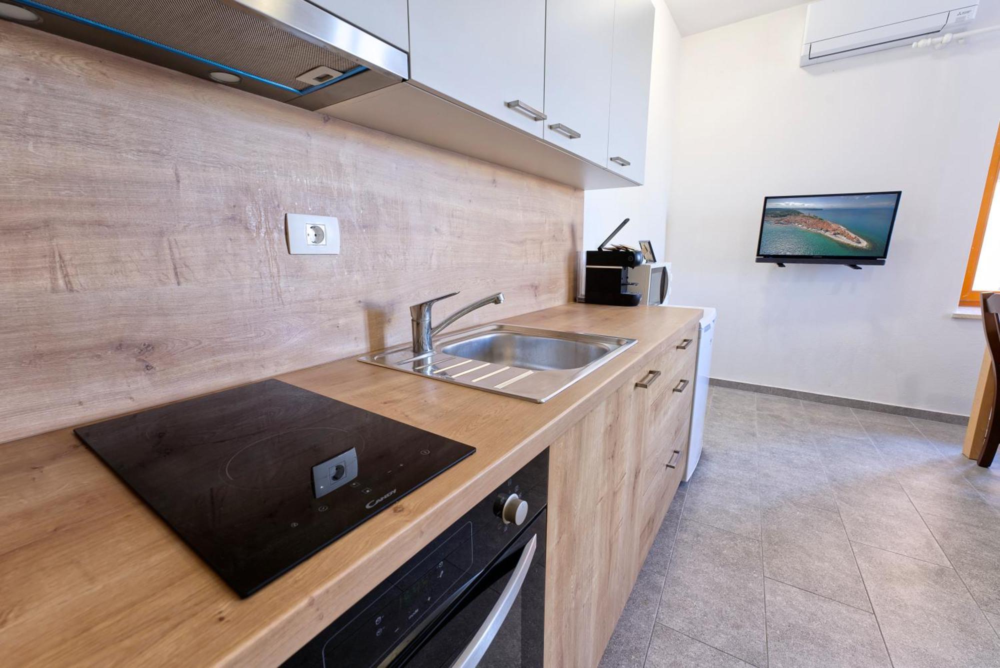 Apartments Punta Piran Exterior photo